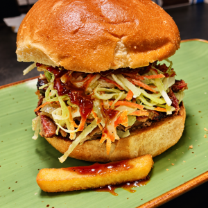 Pulled Ribs Burger